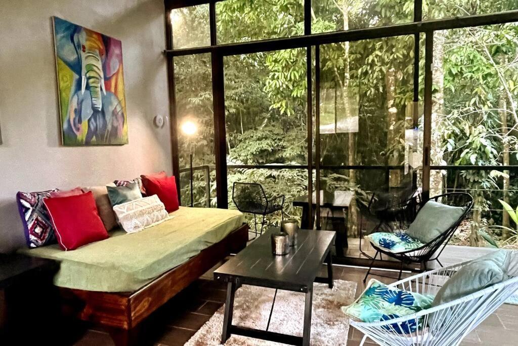 An Abundance Of Wildlife At Jungle Glory Home Abajo Manuel Antonio Exterior foto
